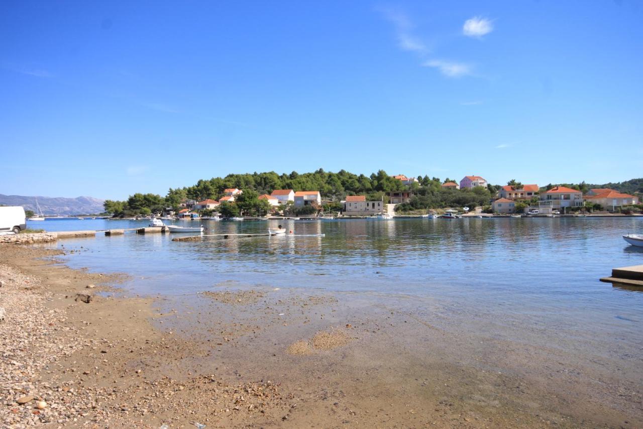 Rooms With A Parking Space Lumbarda, Korcula - 4436 Екстер'єр фото
