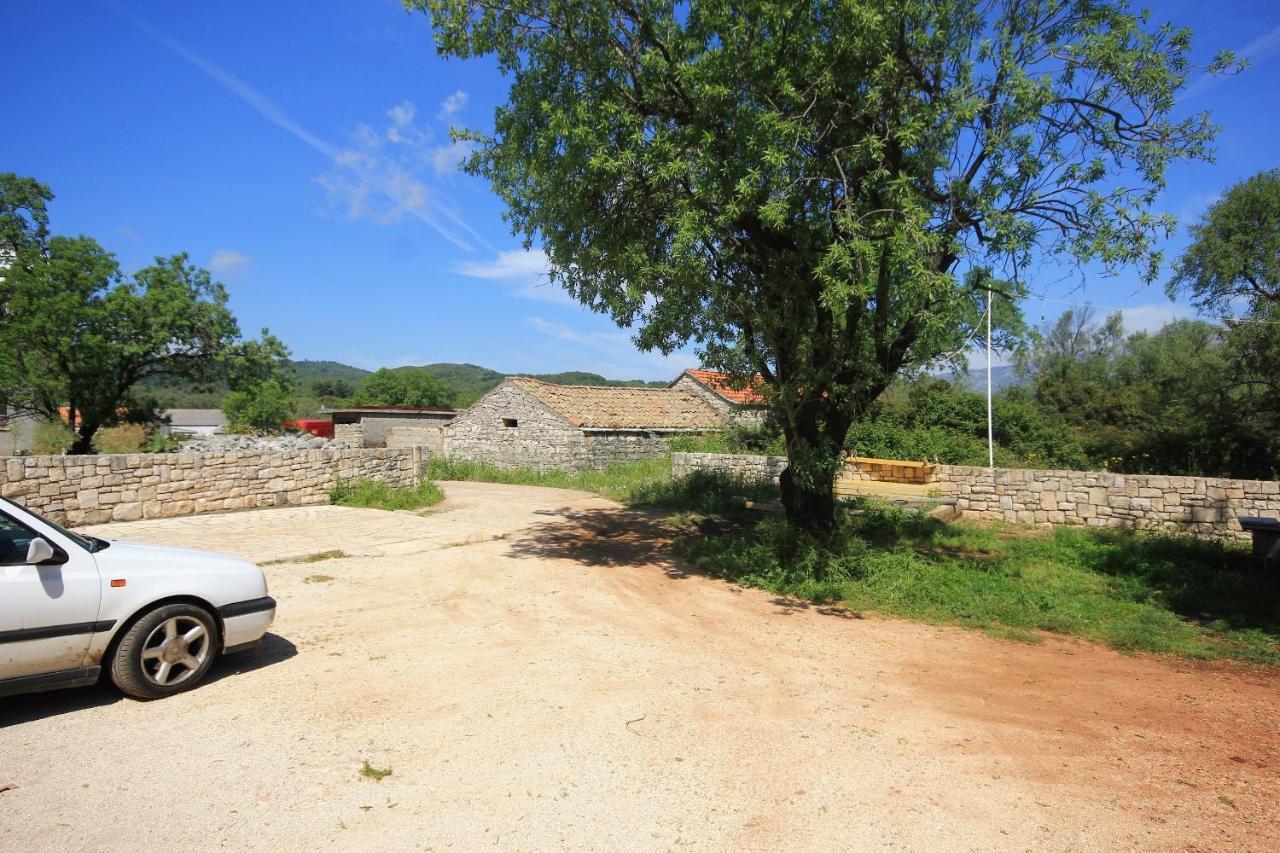 Rooms With A Parking Space Lumbarda, Korcula - 4436 Екстер'єр фото