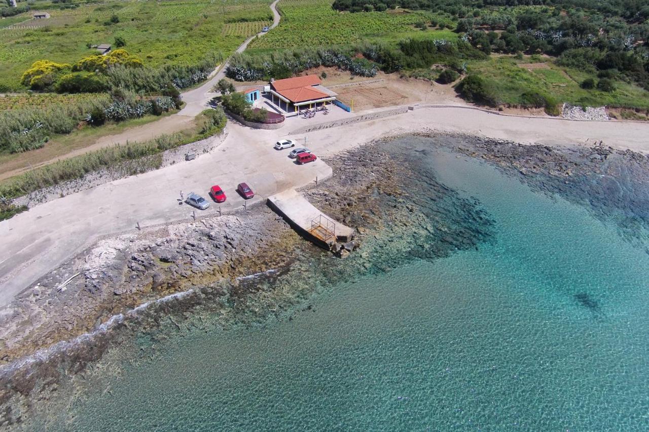 Rooms With A Parking Space Lumbarda, Korcula - 4436 Екстер'єр фото